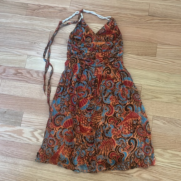 Vibrant Sundress - Picture 6 of 8